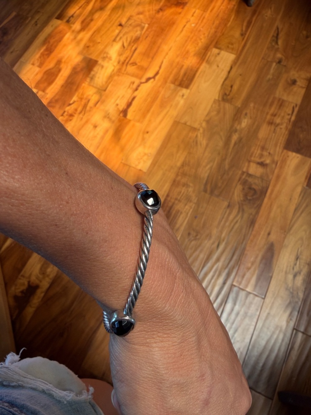 David yurman Sterling Silver Twisted Bangle with Black Stone Accents - Picture 2 of 3